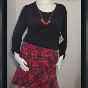 Black Long Sleeve Lightweight Sweater With Attached Necklace